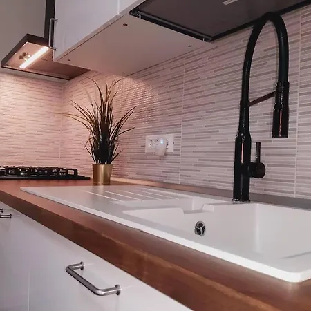 Premium Center 아파트 *